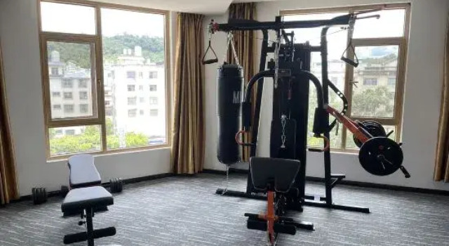 Kunming Berman Hotel (Rixin Road Runcheng Branch), Rezerwuj Hotel Hotele w Kunming z parkingiem, Parking