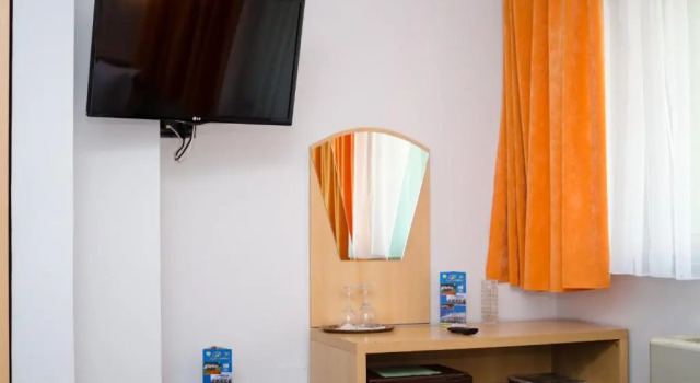 Standard Twin room Hotel President