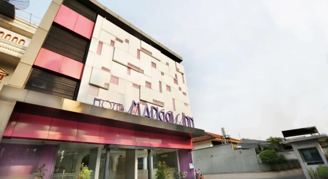 Collection O Manggis Inn, Забронировать Отель Отели Джакарты с парковкой, рядом с Glodok Market, Парковка