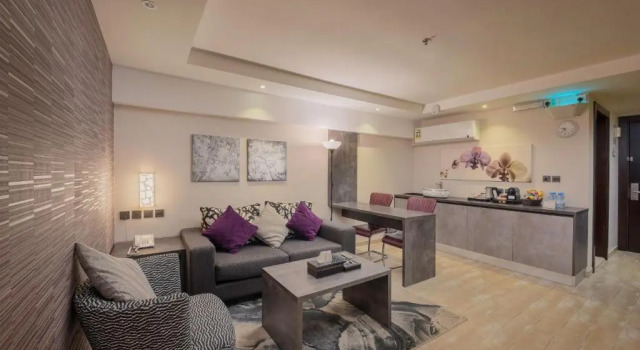 Полулюкс The View Hotel