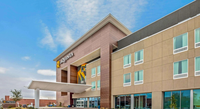 La Quinta Inn & Suites by Wyndham Waco Downtown - Baylor