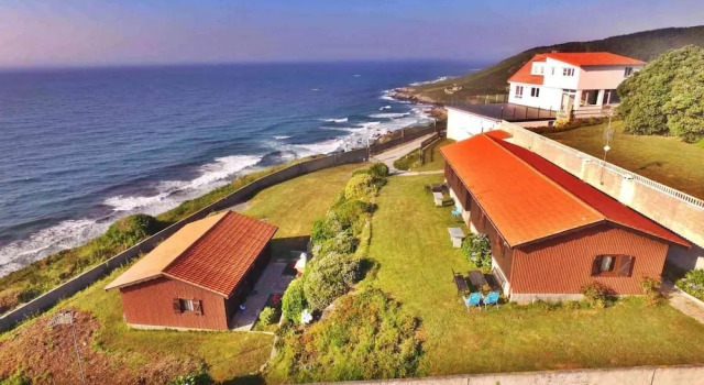 Bungalow 3  - Playa Arnela, Book Hotel  