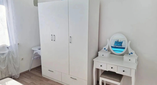 Bright Accommodation Near the sea in Zambratija