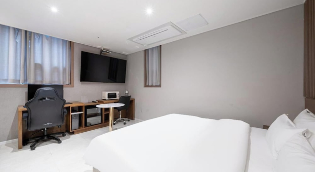 Номер Premium Brown Dot Hotel Pyeongtaek Godeok