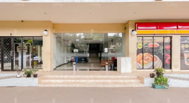 RedLiving Apartemen Tamansari Panoramic - Santuy Agency Lobby P1 9