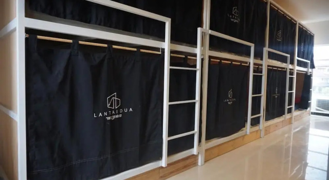 Lantai Dua Jogja - Hostel, Book Hostel Hotels in Yogyakarta Province with Parking, Parking