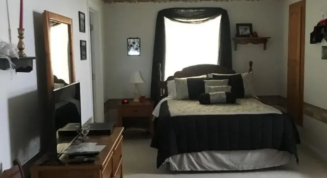 Heritage Homestead Inn, Prenota Bed & breakfast Montgomery Indiana