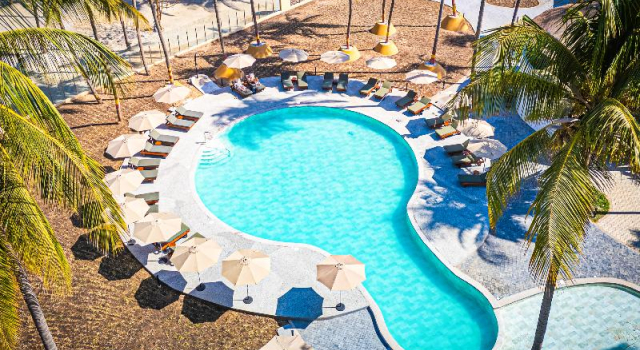 Двухместный номер Standard с видом на бассейн Palm Beach Resort