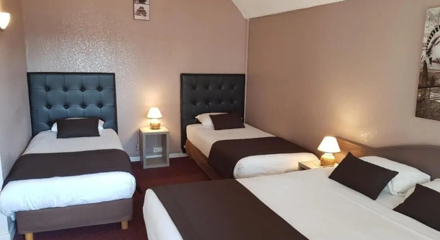 Четырёхместный номер Standard Hôtel Port Beach