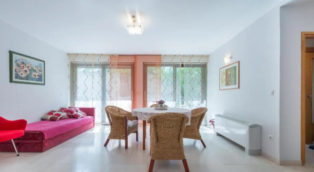 Gorgeous apartment Dora, Забронировать Апартаменты/квартира СПА-отели Цавтат, рядом с Частный Пляж «Бич Хаус Цавтат», SPA-услуги