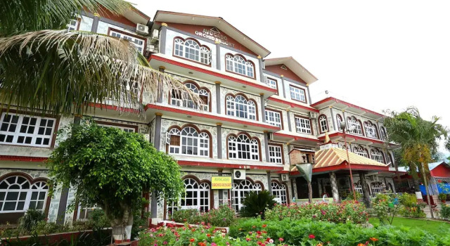 OYO 502 Avocado Orchid Resort, Rezerwuj Ośrodek wypoczynkowy Hetauda Madhesh Province