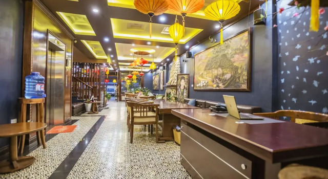 SAPA FULL HOUSE HOTEL, Забронировать Отель Отели Шапа с парковкой, рядом с Рынок Сапа, Парковка