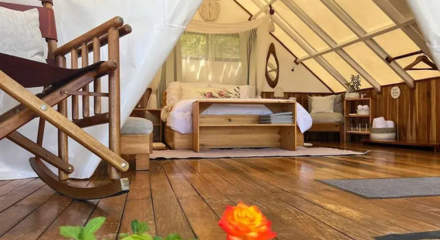 Тент c 1 комнатой с видом на горы Yaloco House Monteverde