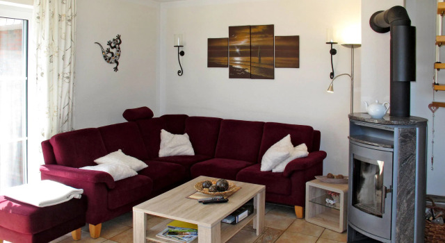 NEU! Ferienhaus Conny mit Badesteg und Ruderboot, Забронировать Дом для отпуска Гросефен East Frisia