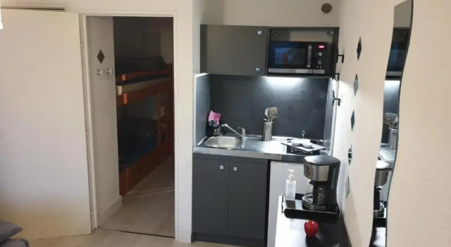 Studio cabine au Grau du roi à 3min à pied de la plage, Book Apartment Le Grau-du-Roi Camargue
