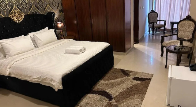 Daffodils Inn, Prenota Hotel Islamabad Pakistan, vicino a Shalimar Cricket Ground