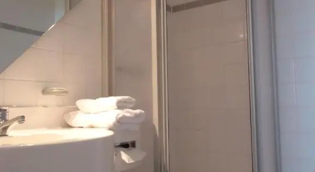 Standard- dobbelt værelse med søudsigt Hotel Sonnenhaken