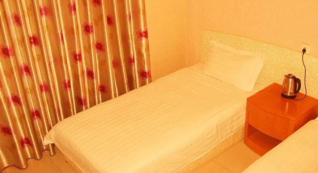Jinan Lotus Pond Side Hotel, Prenota Hotel Jinan Shandong