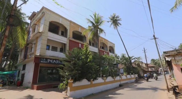 OYO 39535 Pearl Lodging, Забронировать Отель Отели штата Махараштры 3 звезды, 3*