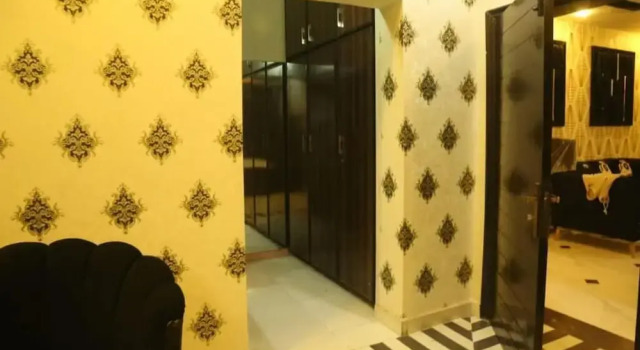 Camera Deluxe Hotel The Edition Multan