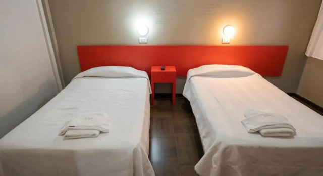 Четырёхместный номер Standard Hotel Posada Del Sol