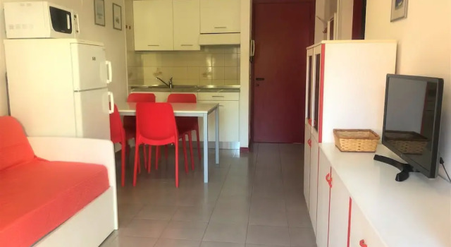 Апартаменты с 2 комнатами с балконом Condominio Gabbiano