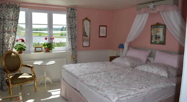 Bed & Breakfast mit Charme- Aux2platanes- Außergewöhnlich schön am Bodensee, Брондау Қонақ үй Salem Baden-Württemberg