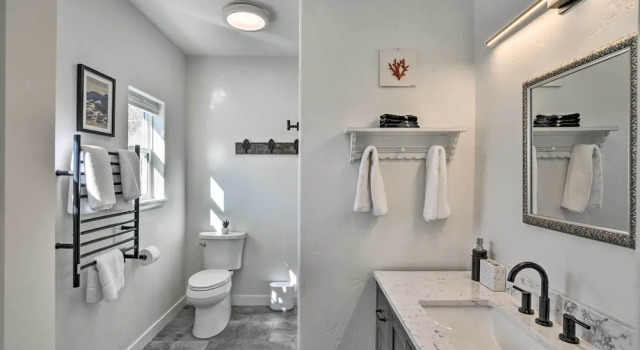 Коттедж с 2 комнатами Charming Buena Vista Home w/ Private Hot Tub