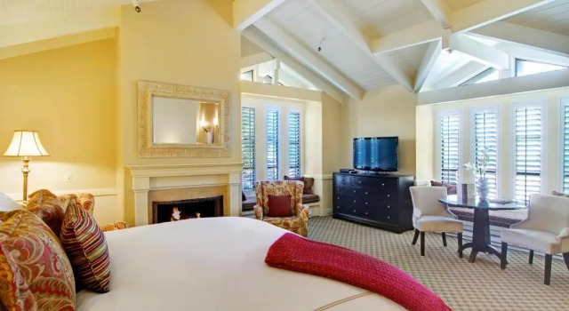 Люкс Deluxe Carriage House Inn