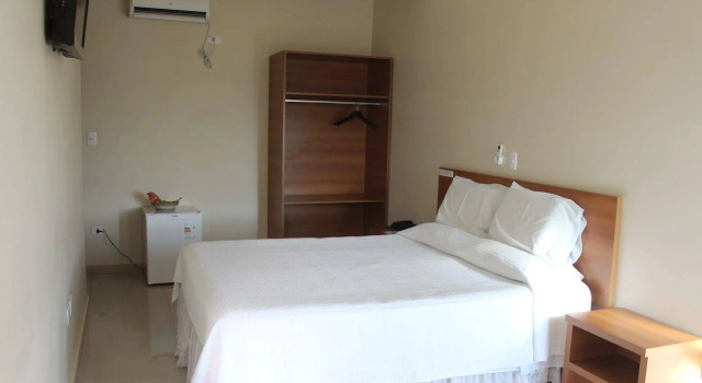 Hotel Flamboyant, Забронировать Отель Отели Итакуакесетуба с завтраком, Завтраки