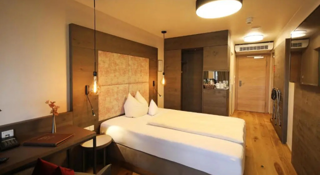 Vilstaler Hof Hotel & Tagung, Book Hotel Hoteller i Lower Bavaria med parkering, Parkering