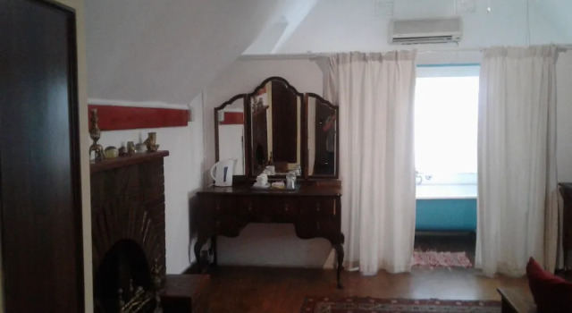 Двухместный люкс с балконом Durban Accommodation