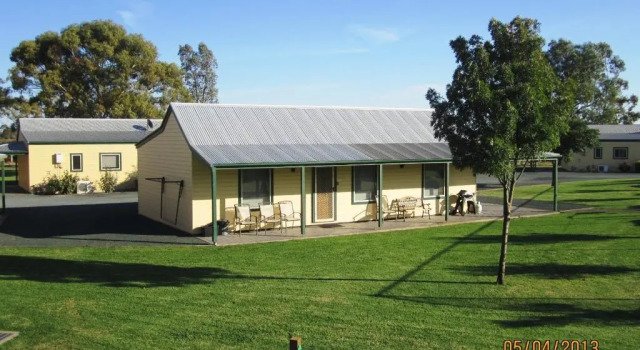Коттедж Murray River Resort