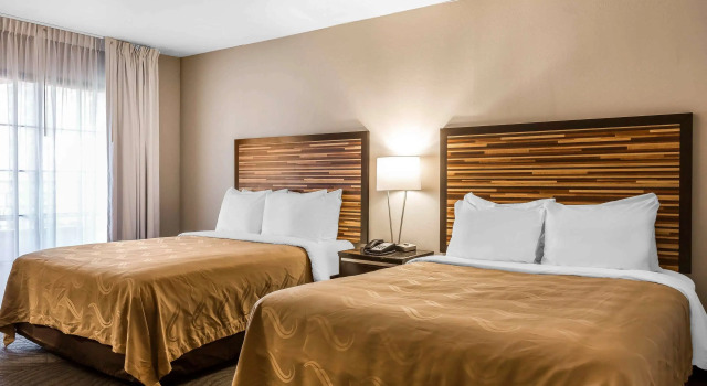 Четырёхместный номер Standard Quality Inn Fallbrook I-15