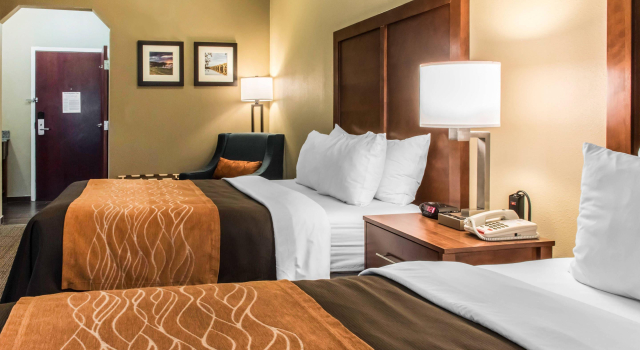 Четырёхместный номер Standard Comfort Inn Columbia Lancaster