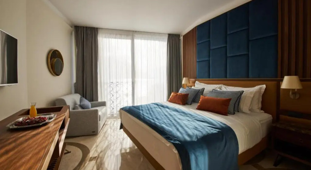 Corso Levante Luxury Suites Dobrota, Book Hotel Hoteller i Kotor Riviera med parkering, Parkering