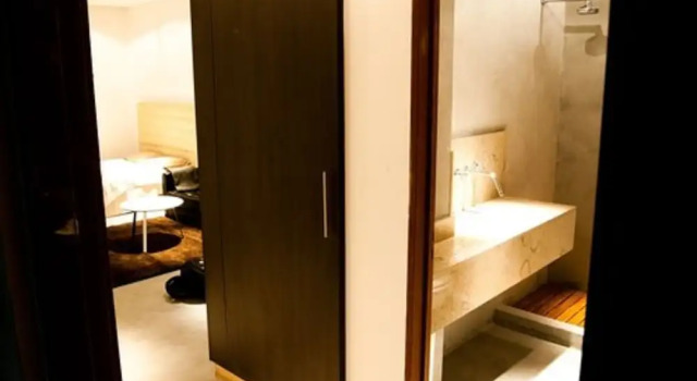 Студия с балконом Checkin Apartments