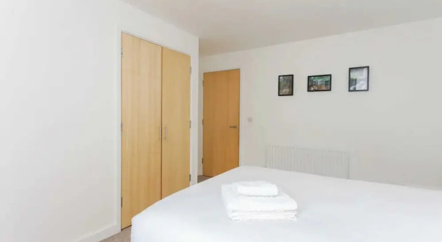 Bright & Airy 1 Bedroom Apartment in Trendy Peckham