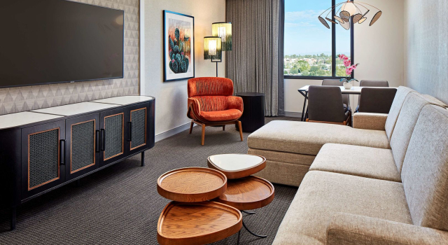 Senna House Hotel Scottsdale, Curio Collection by Hilton