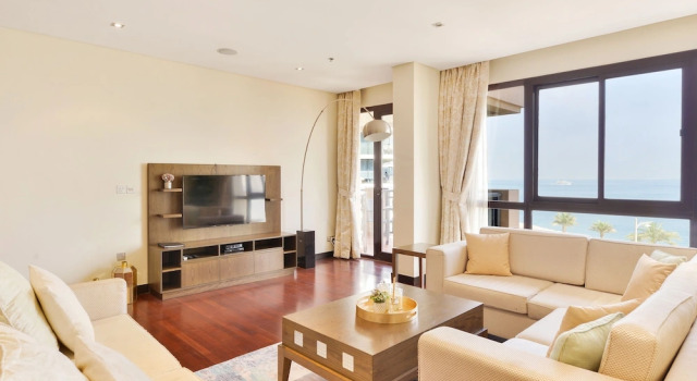 Anantara Residences - Beachfront - Private Beach and Lagoon Pool