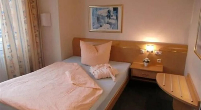 Strandhotel Dagebüll direkt an der Nordsee mit Restaurant, Забронировать Отель СПА-отели Дагебюлль, рядом с Dagebüller Hafen, SPA-услуги