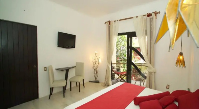 Двухместный номер Standard с балконом Kinbe Hotel Boutique