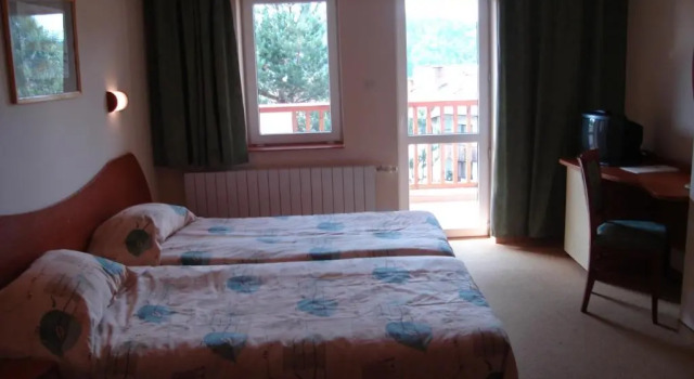 Hotel Seasons, Book Hotel Hoteller i Tryavna med parkering, Parkering