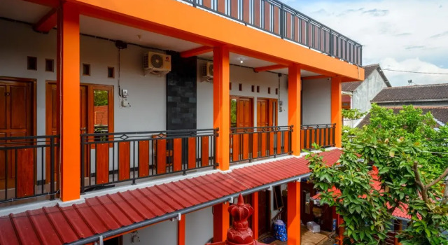 RedDoorz Syariah near Rumah Sakit Bhina Bhakti Husada, Забронировать Отель Рембанг провинция Центральная Ява