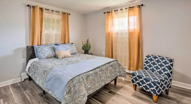 Updated Home w/ Pool Table ~ 4 Mi to Hershey!, Book Feriehus Hershey Hershey-Harrisburg