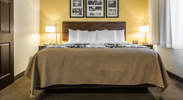 Двухместный люкс Sleep Inn & Suites Pittsburgh Airport