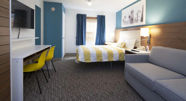 Savannah Suites Newport News, Varaa Hotelli Hotellit Minnesota pysäköinnillä, Pysäköinti