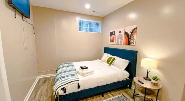 Beautiful 5br home for 14 guests with free parking, Varaa Hotelli Chicago 
