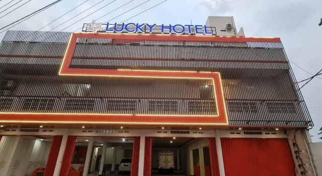 Lucky Hotel Purwodadi, Prenota Hotel Purwodadi Central Java