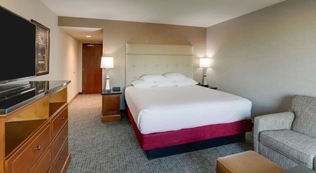 Двухместный номер Standard с балконом Drury Inn & Suites Phoenix Airport